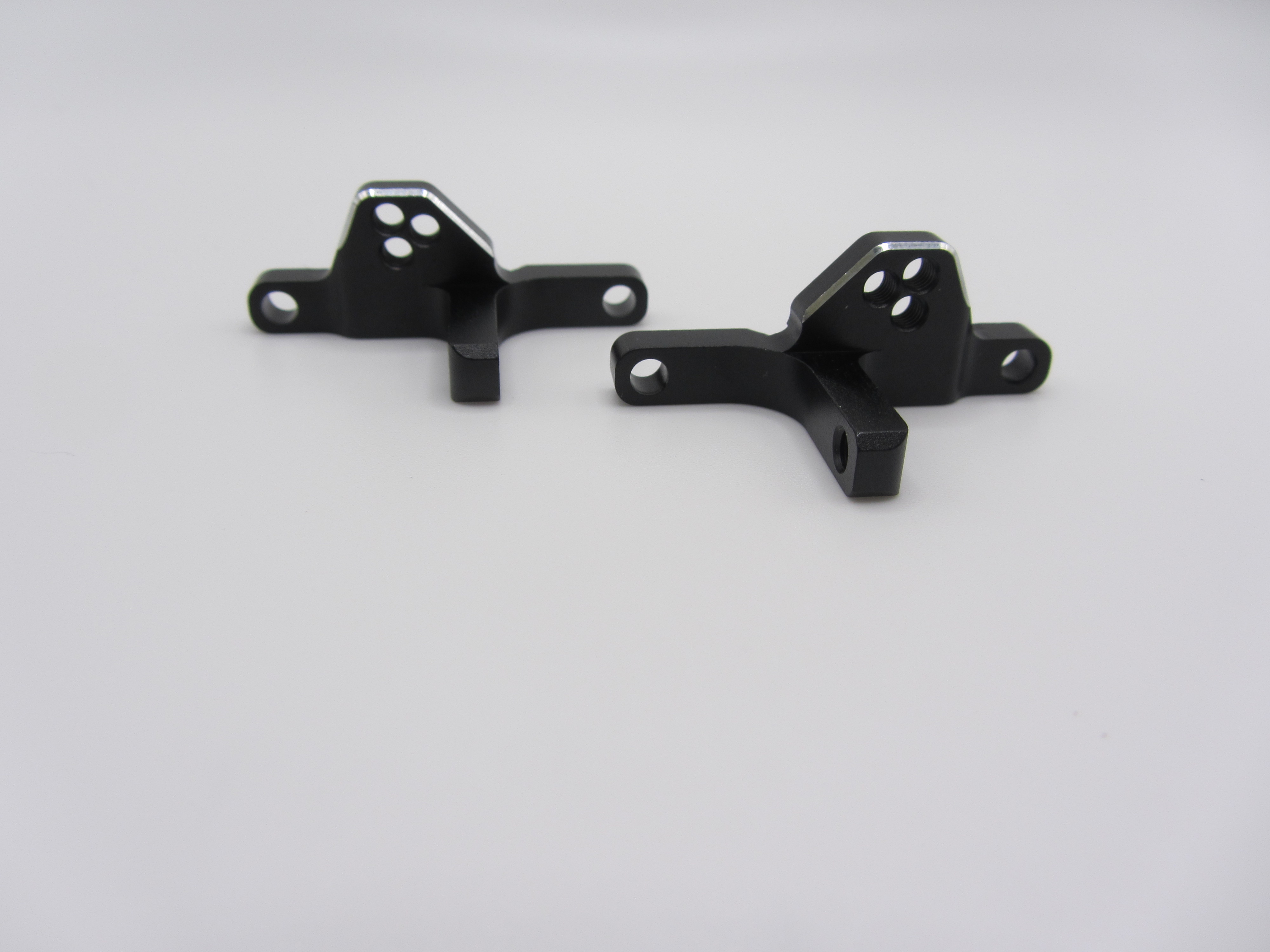 XP-10114, Aluminum FF Lower One Piece Suspension Mount