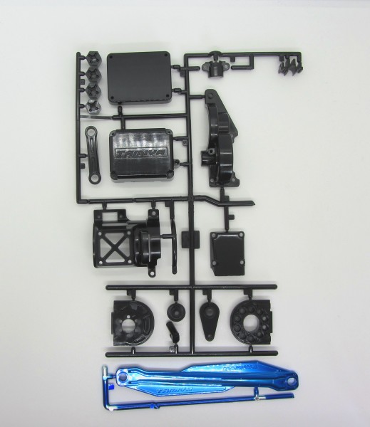 Tamiya 9000616 - TT-02 - D-Teile - Motorhalter - schwarz + chrom blau (wie 51530)